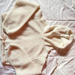 White cropped teddy pullover